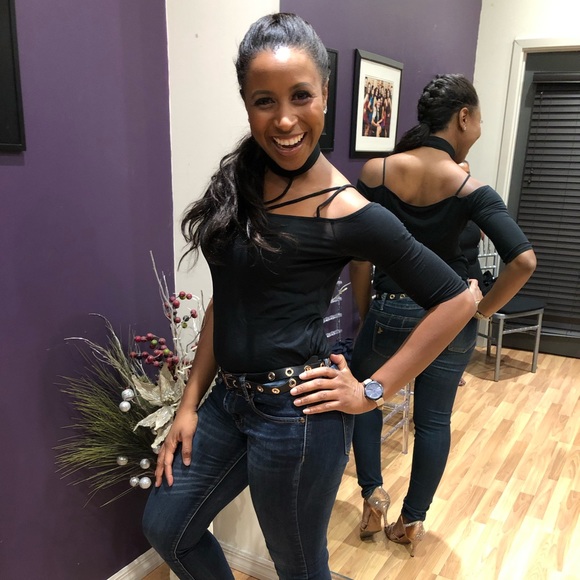 Meet your Posher, Krisia - Picture 1 of 1